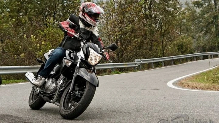 Suzuki Inazuma 250: la nostra prova su strada