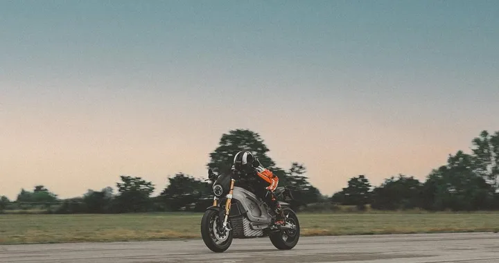 Italian Volt Lacama 2.0: proseguono i test sulla moto elettrica [FOTO e VIDEO]