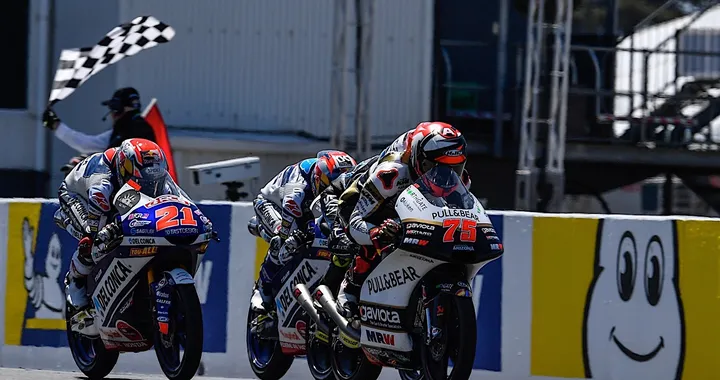 Moto3, corse-trenino tutto show! E la sicurezza?