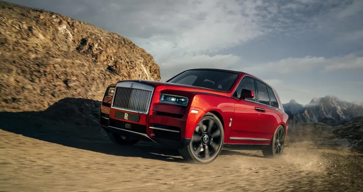 Rolls-Royce Cullinan: tutte le caratteristiche della inedita SUV