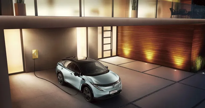 Nissan Ariya, come evolve il SUV giapponese: nuovo frontale