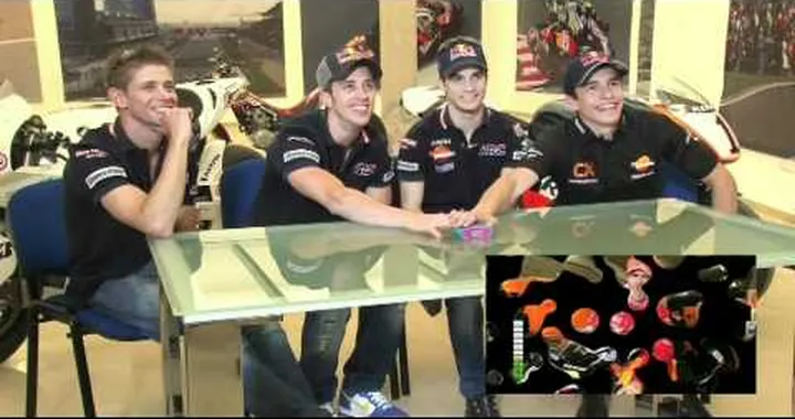 I piloti Repsol si divertono a riconoscere le foto