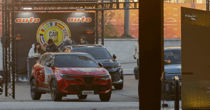 Alfa Romeo Junior a CityLife di Milano per "Car of the Year 2025"