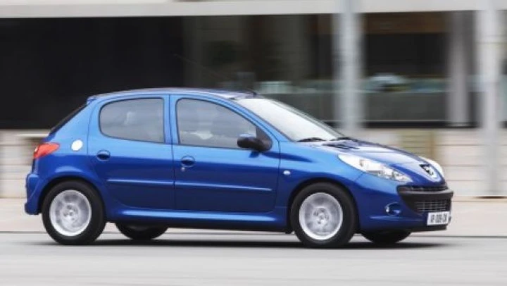 Peugeot 206 Plus: lunga vita all'enfant terrible