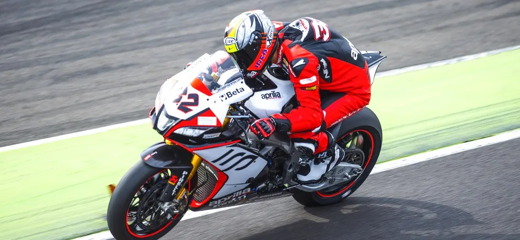 SBK Germania 2016: Lorenzo Savadori il più veloce del Day-1, attardato Rea [Foto]