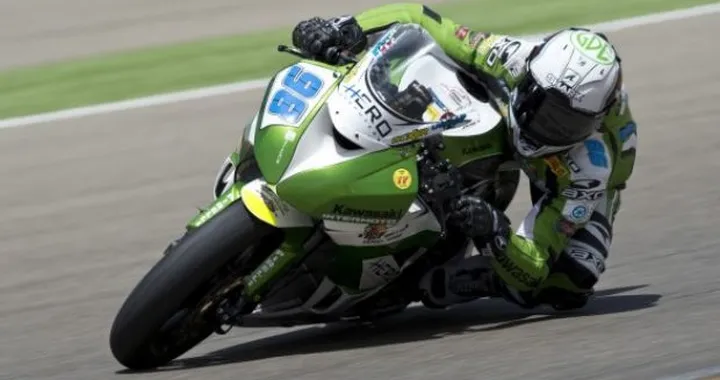 WSS, Brno: bandiera rossa, vince Fabien Foret davanti a Sofuoglu e Pakes