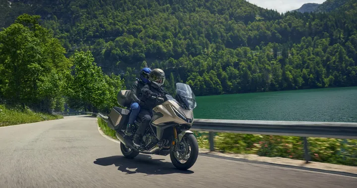 Honda NT1100 2025: evoluzione del turismo su due ruote