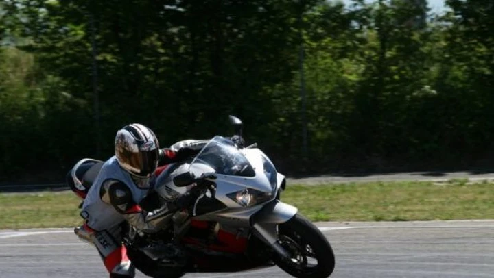 Scatto in Corsa: Honda CBR600 ad Ottobiano