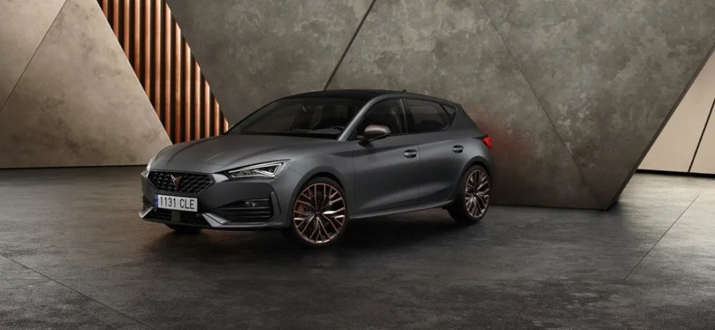 Cupra Leon 2.0 TSI 300 CV: caratteristiche, dotazioni e prezzi
