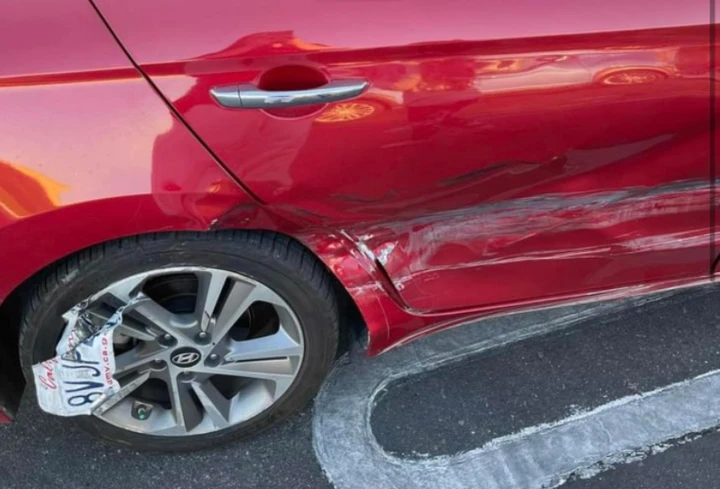 Incidenti in parcheggio: c'è chi scappa ma lascia la targa