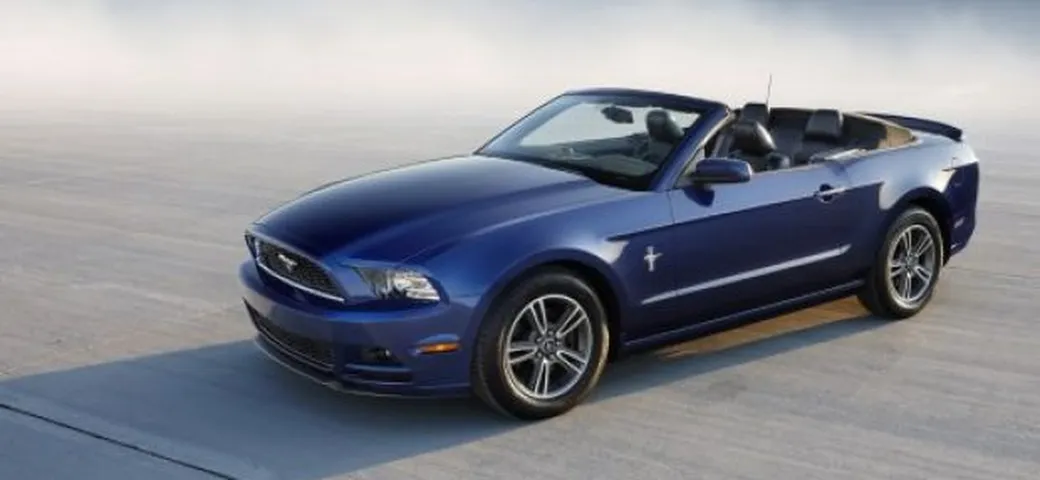Ford Mustang e Mustang Boss 302 my2013 Salone di Los Angeles 2011