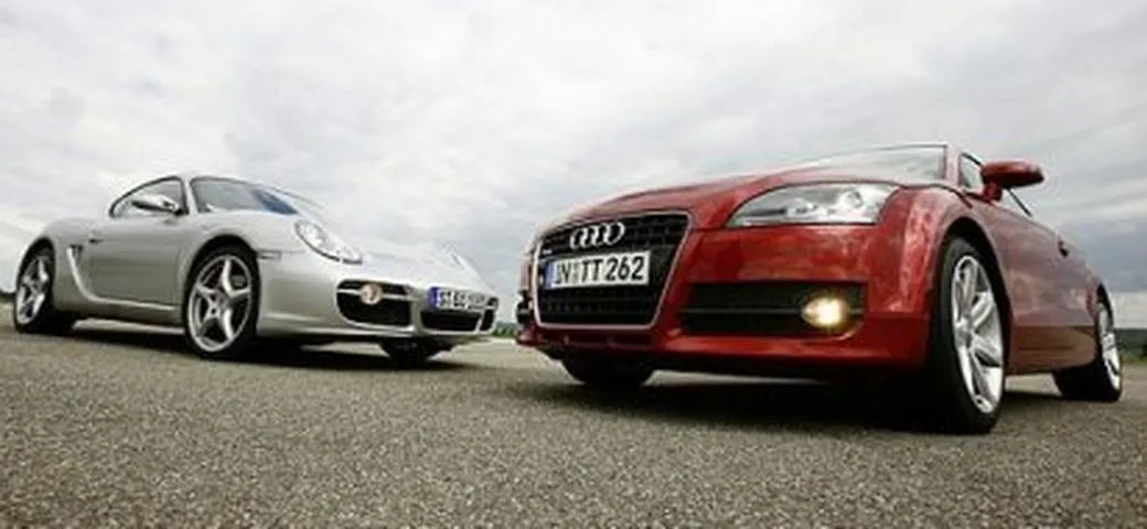 Nuova Audi TT contro Porsche Cayman S