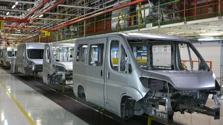 Fiat Ducato, made in Abruzzo, domina il mercato dei veicoli commerciali