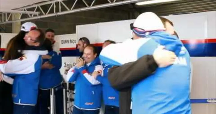 BMW Motorrad race win at Donington Park 2012