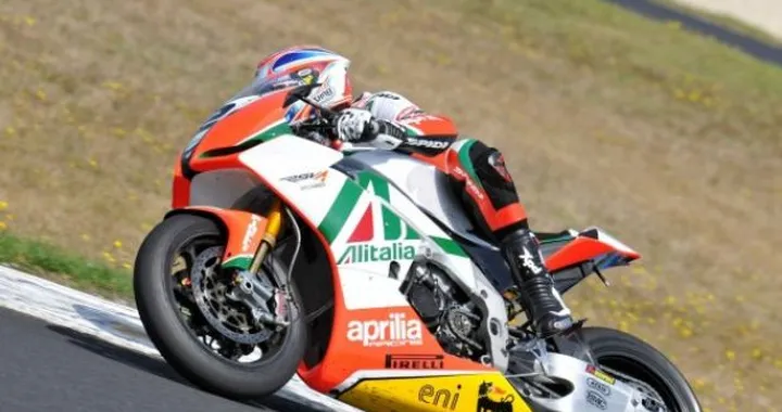 WSBK: Aprilia a Portimao senza il nuovo propulsore con distribuzione a cascata di ingranaggi