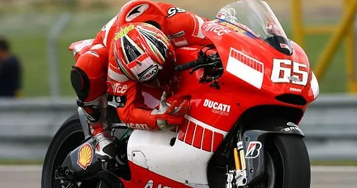 MotoGp: Capirossi resta in Ducati