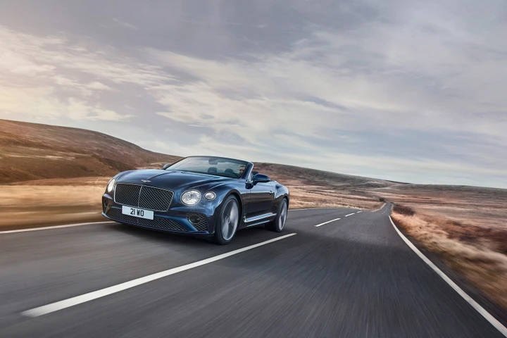 Bentley Continental GT Speed Convertible: scoperta da 659 CV