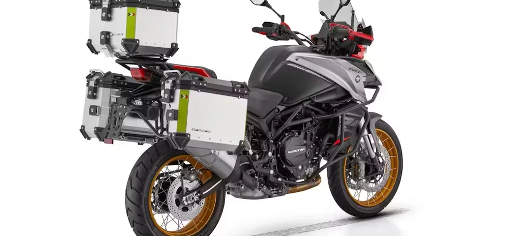 QJ Motor SRT 900SX: la nuova crossover pronta a conquistare l'Italia