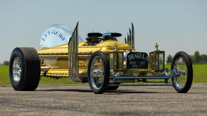 Aste auto: in vendita la replica del Dragula Coffin
