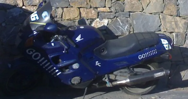 Foto del giorno: CBR1000 replica Rossi