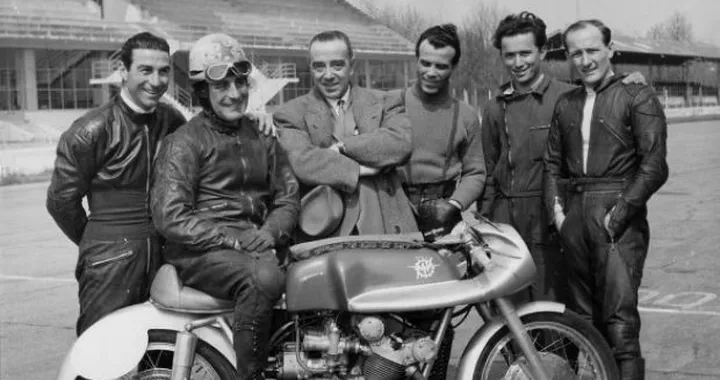 Grandi duelli iridati 1953: Leslie Graham (MV Agusta) - Geoffrey Duke (Gilera)
