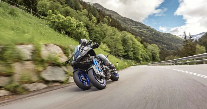 Nuova Yamaha Niken: primo contatto