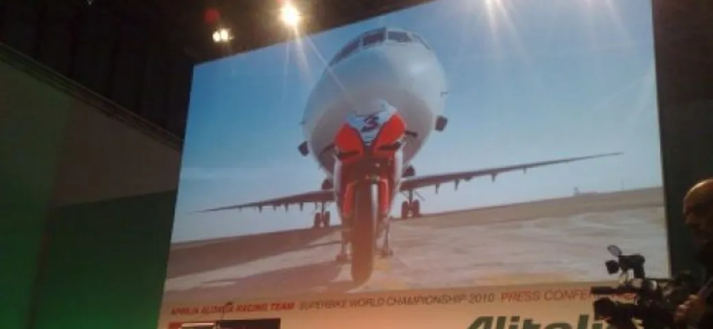 Live @ Presentazione Team Aprilia Alitalia Racing