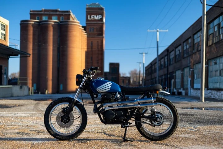 Honda CL360 Scrambler: il restomod che riporta in vita un'icona del 1975
