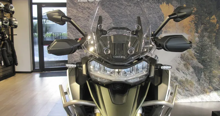 Triumph Tiger 1200 2022: più potente, più leggera