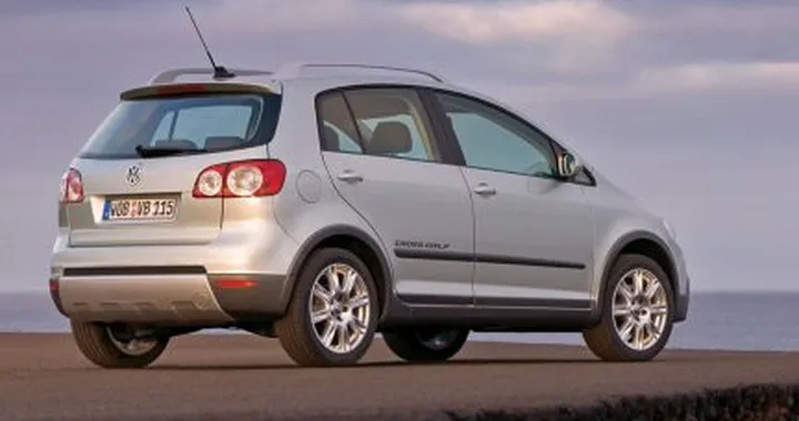 Volkswagen Golf Plus Cross - prime foto "ufficiali"