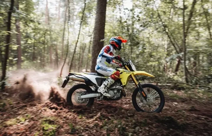 Suzuki DR-Z Academy 2026: corsi off-road, prezzi e date disponibili
