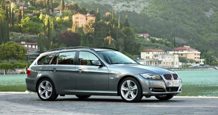 Bmw Serie 3 E90 restyling: foto ufficiali