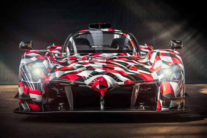Toyota GR Super Sport: il 15 gennaio il debutto ufficiale