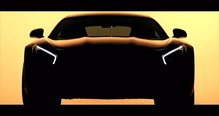 Transformers - Mercedes-AMG GT R- Trailer