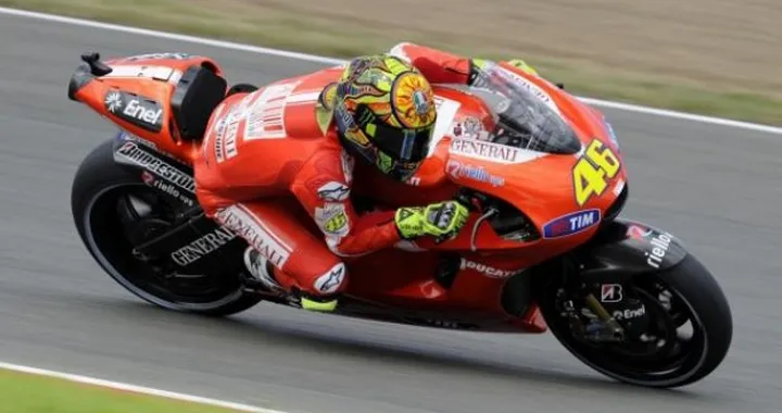 Valentino Rossi in Rosso come non lo vedrete mai