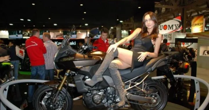 Kawasaki Versys 1000 2012 - dati e foto ufficiali