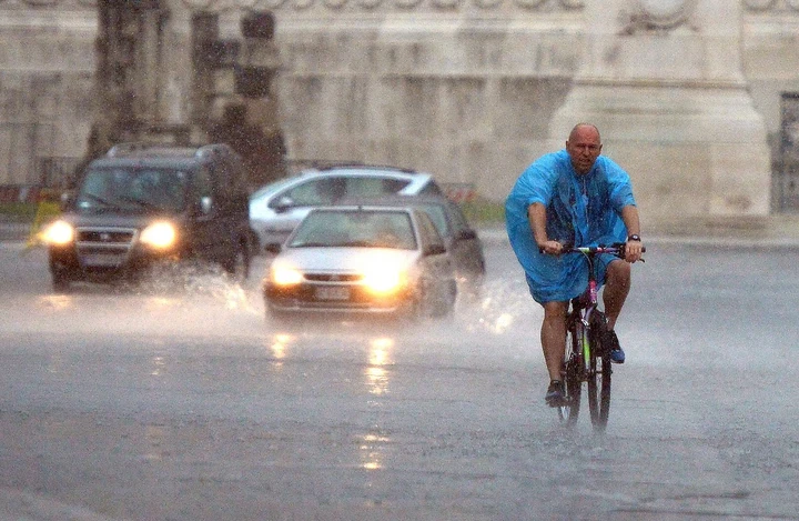 Auto e bici? Non ci sono colpevoli o innocenti, ma città inadeguate