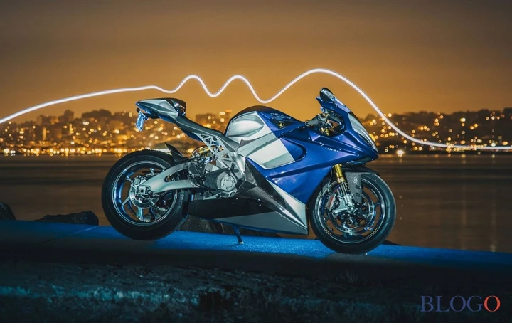 Lightning punta ai 400 km/h con le sue nuove sportive