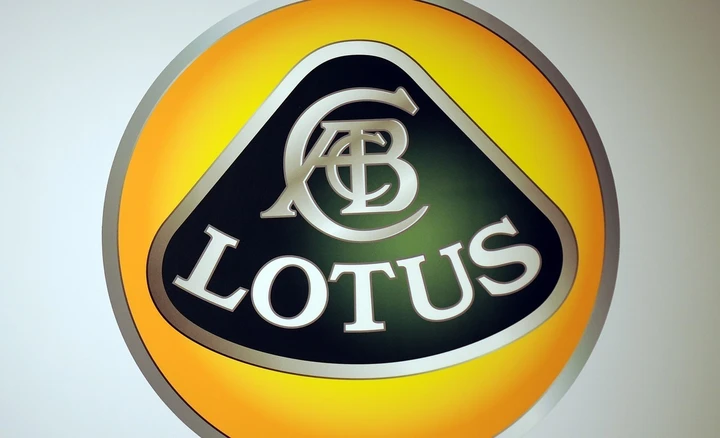 Lotus: arriva il salvataggio di Geely