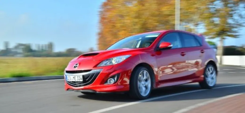 Mazda 3 facelift: la nostra prova su strada
