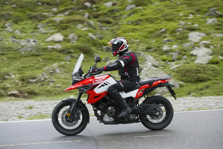 Suzuki V-Strom 1050 XT Sakigake: la limited edition debutta sul web