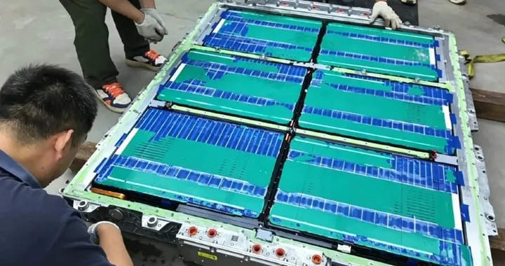 BYD Blade Battery 2.0, test estremo e ricarica 10%→80% in meno di 9 minuti
