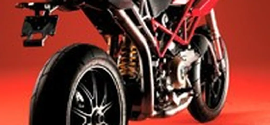 Ducati Hypermotard Moto dell'anno 2005