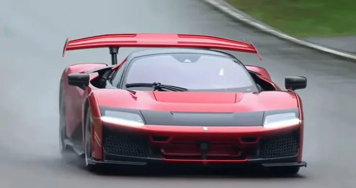 Ferrari F80: le riprese in pista ad Imola per le Finali Mondiali | Video