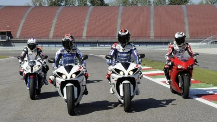 Nolan festeggia i 40 anni a Franciacorta insieme a Melandri, Checa e Lorenzo