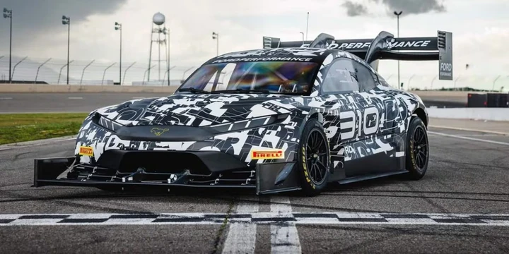 Pikes Peak 2026, l’elettrica Ford Mach-E lascia tutti a oltre 40 secondi