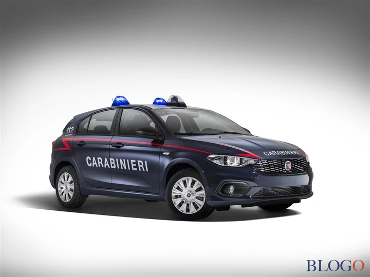 Fiat Tipo: consegnata la prima vettura ai Carabinieri