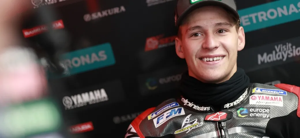 MotoGP, Sepang: pole a Quartararo. Brutta caduta nel finale per Marquez