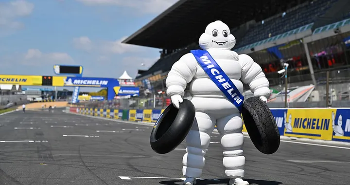 Dorna sceglie Michelin per la Superbike: fine di un'era per Pirelli