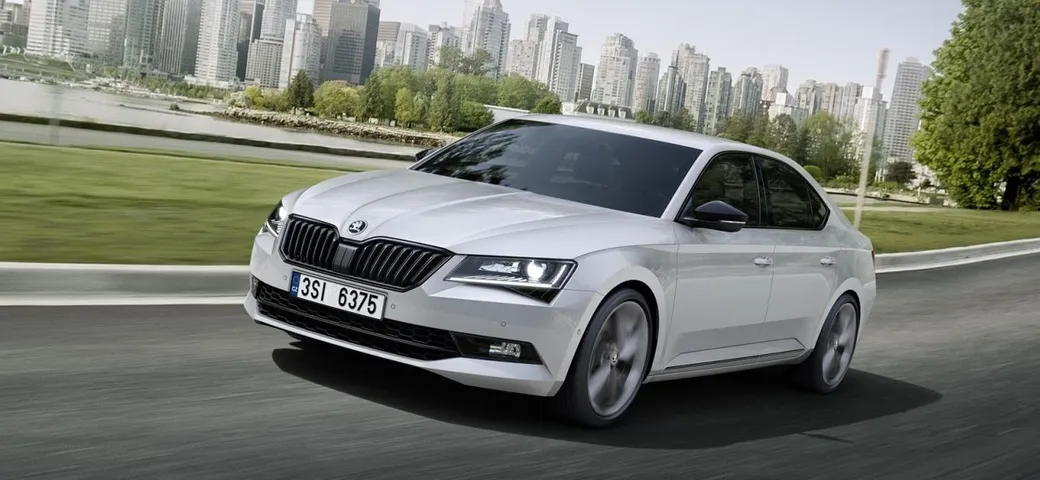 Skoda Superb: nuove indiscrezioni sul restyling
